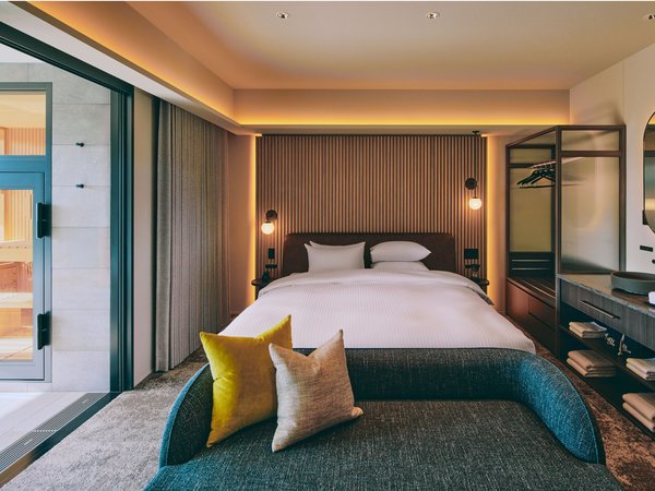 �T�E�i�L���O�E����