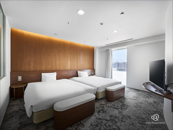 �_�C�����C�l�b�g�z�e���ʂ܂ÁF�X�C�[�g���[�����