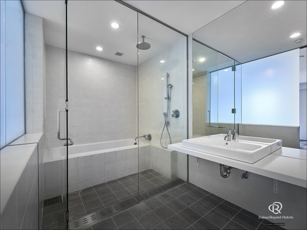 �_�C�����C�l�b�g�z�e���ʂ܂ÁF�Z�p���[�g�i�X�C�[�g���[���j