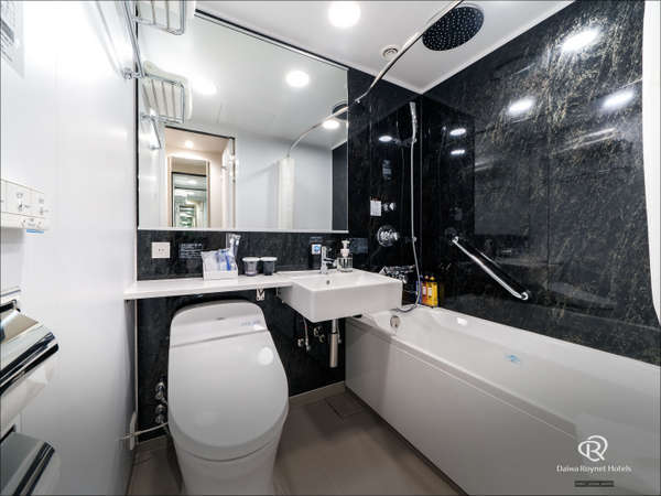 浴室（ツインルーム）ユニットバス・バスタブ有りレインシャワー