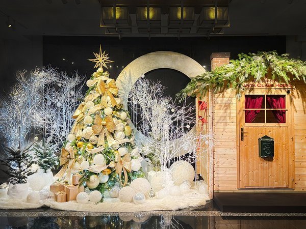 ���C�����r�B�@�T���^�n�E�X