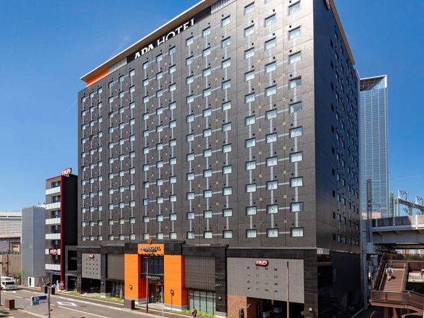 �A�p�z�e�����s�j�o���w�k���̎{�ݎʐ^