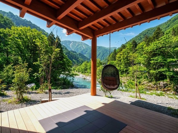 ��̂����炬�ɖ������W�]�e���X�B