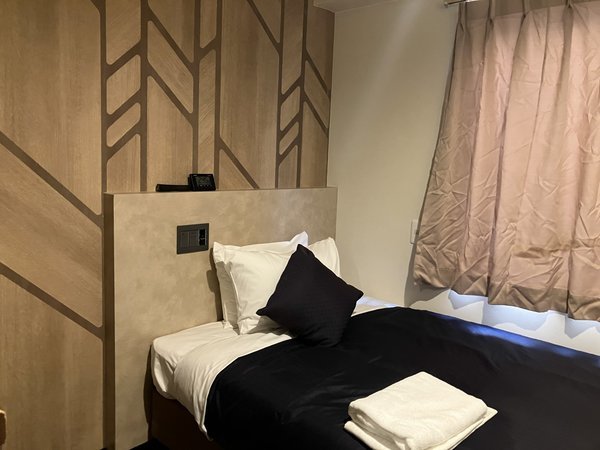 �V���O��