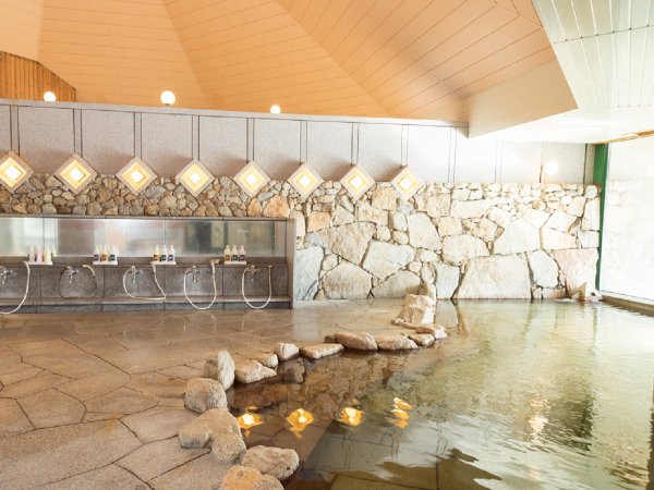 【大浴場】美肌効果の高いトロトロの天然温泉です