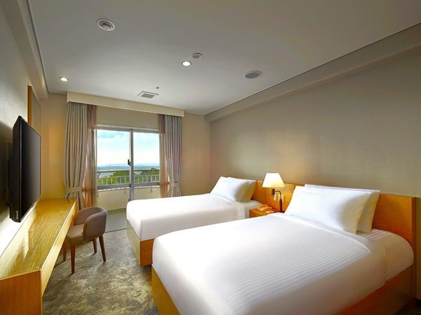 �y�X�^���_�[�h�c�C���z�V���O���x�b�h��2�䂲�p�ӂ��Ă��܂��B