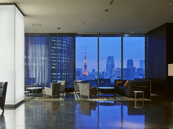 16階ロビーより東京タワーをご覧いただけます