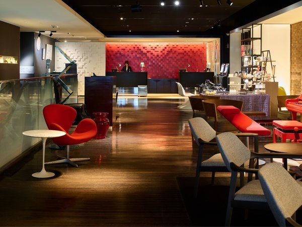 �������ꂽ��Ԃł����ƈႤ���������N��̑؍݂����y���݂��������B