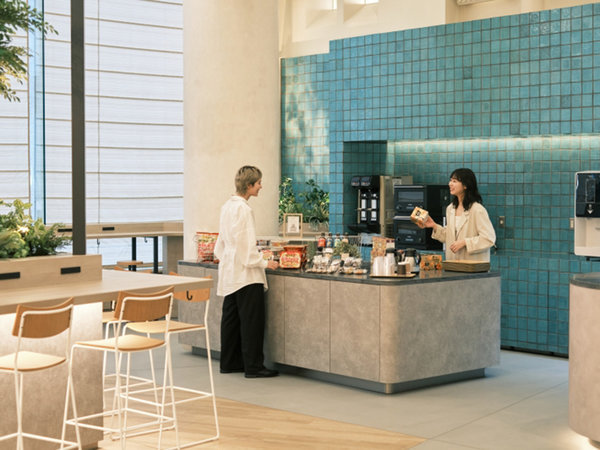 �v�����X �X�}�[�g �C�� ���É��h�F���r�[���E���W�uSmart Lounge with ALLY�fs�v