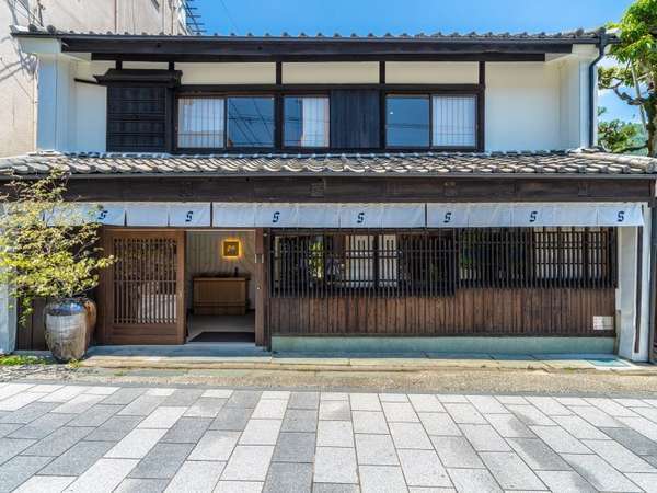 江戸時代武家旧家蔵出阿波淡路國染め付け四方変形３２✕２８綺麗な図柄角傷直しあり。 4S STAY 阿波池田 本町通り - 宿泊予約は＜じゃらんnet＞
