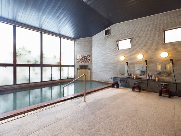 �y�����嗁��i���̒��j�z�@24���ԓ����\�ȉ���嗁��i���^�T�E�i�t�j�B�V�����[�w�b�h��ReFa���g�p�B