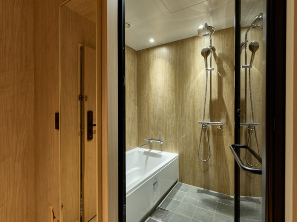 �y���O�W���A���[�t���A�o�X���[���z