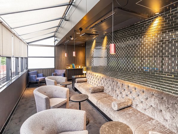 meetlounge�b�N���X�t���A�h���җl��p���E���W