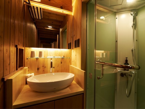 j[A΂̃oX[BKȑ؍݂T|[g܂B