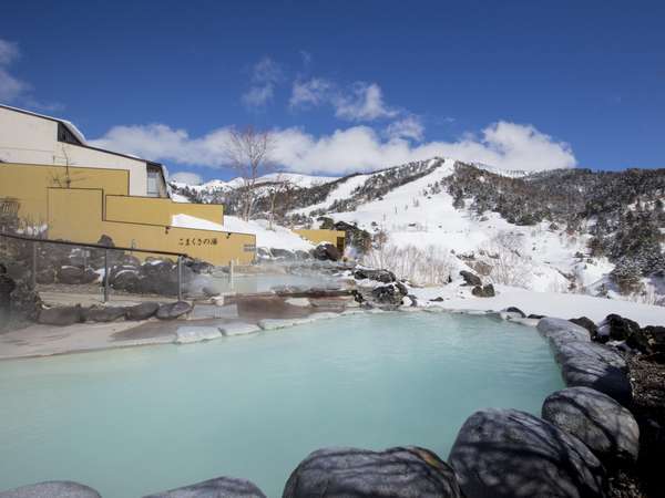 冬の絶景「雪見露天風呂」