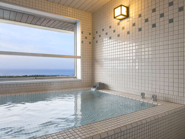 【大正ロマン　客室展望風呂】函館の海や街並みを眺める絶好のロケーションです（眺望指定不可）