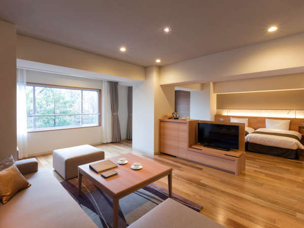 【ジュニアスイート/ツインルーム】＜平成モダン＞63平米の広々とした2名様用客室です。