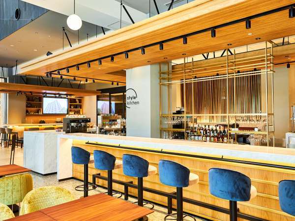 �j�b�R�[�X�^�C�����É��FCafe&Bar