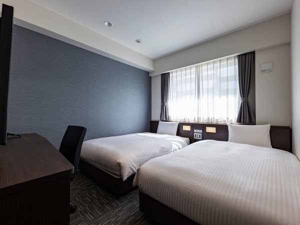 �y�q���z�X�^���_�[�h�c�C��