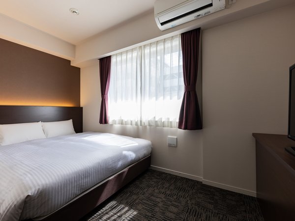 �y�q���z���j�o�[�T���_�u�����[��