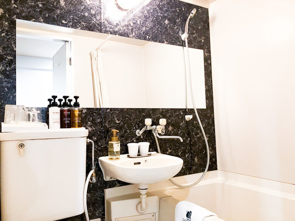 ���j�b�g�o�X