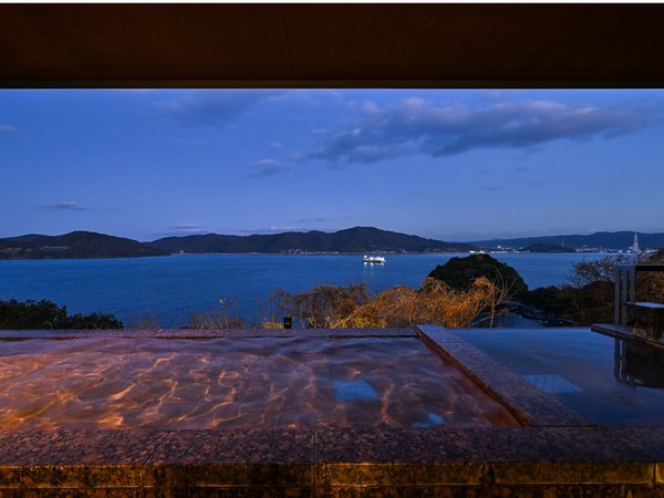 �C���t�B�j�e�B���C