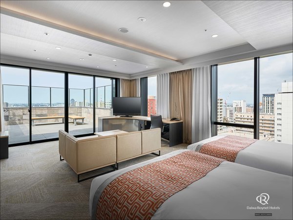 �_�C�����C�l�b�g�z�e������w�����F�y���g�n�E�X�W���j�A�X�C�[�g���[��