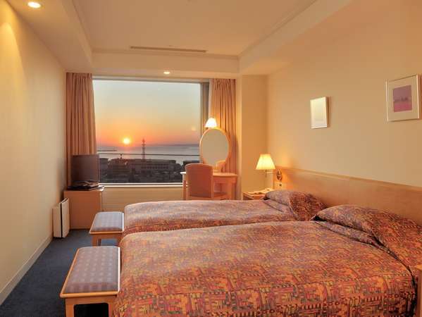 ���H�v�����X�z�e���F�y�X�C�[�g�i48�u�j�z�x�b�h���[��