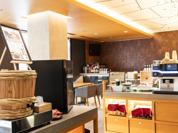 KAYA ���s �����BW�V�O�l�`���[�R���N�V����by�x�X�g�E�F�X�^���FGUEST LOUNGE KAYA