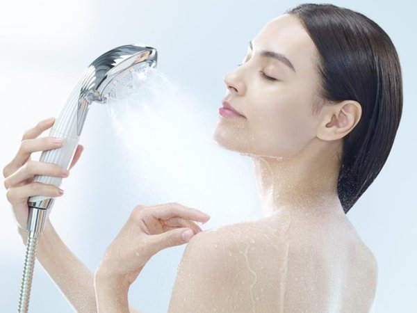 ���f�B�[�X�t���A��ReFa�̃V�����[�w�b�h