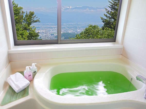 自然を眺めながら入る明るいバスルーム(お風呂からの眺望はイメージです)
