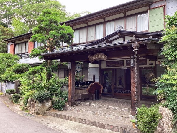 【七沢温泉 中屋旅館】つるつる美肌の良質温泉!明治創業の老舗旅館で静かな癒しのひと時