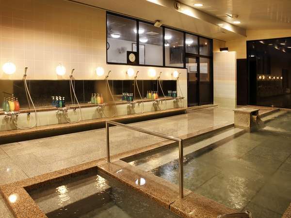 大浴場｜内湯には、水風呂、ミストサウナ、レインシャワー、ジャグジーがございます。