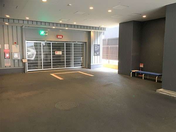 �V�R����@���͂̓��@�h�[�~�[�C��PREMIUM���É��h�F���̒��ԏ�