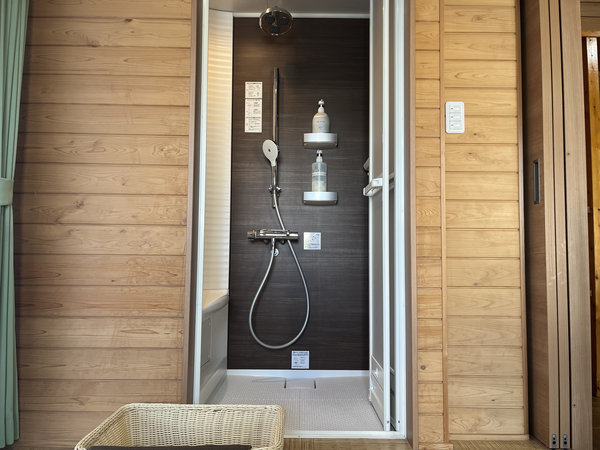 �C���q���@�V�����[�u�[�X���