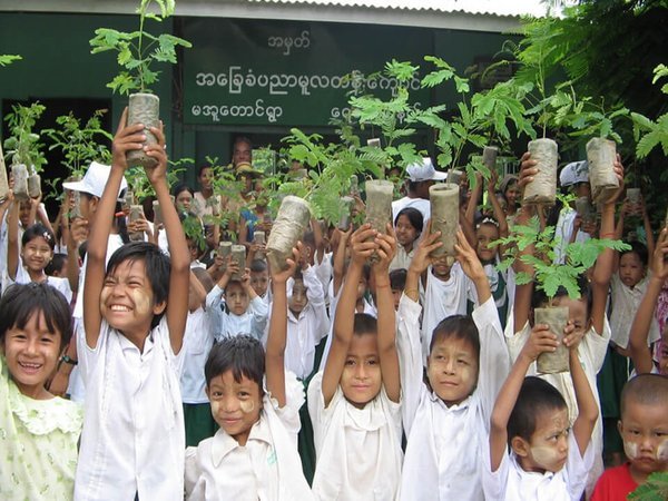 ���É����}�z�e���F�q���̐X�v��