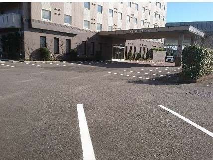 �z�e�����[�g�C����Q�T�R�C���^�[�F���ԏ�