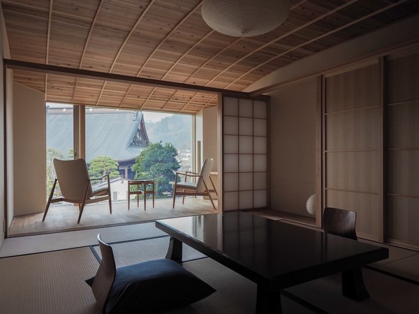 ���c�O�فF�ό��O�@���ЂƊ�