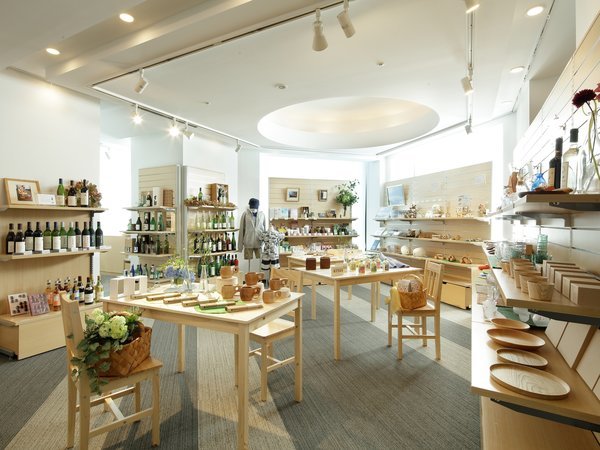 ���샊�]�[�g�@���]�i�[���g�}���F�V���b�v�̔̔��i