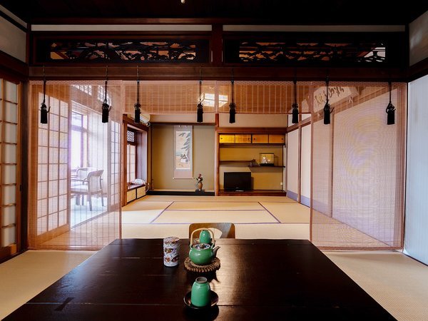 �y12�􃆃j�b�g�o�X�t�z��X�󂯌p���ꂽ�`���I�Ȃ��炦�B���o�^�L�`�������̋q���Ŋ���