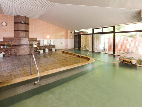 【大浴場 女性】温泉ソムリエ認定の美肌の湯を、心ゆくまで・・・。