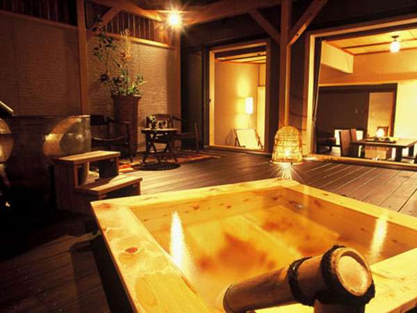 【檜と銀彩壺の露天風呂二つ付客室】あなただけの贅沢な空間でゆったりと流れる時間を思う存分味わう