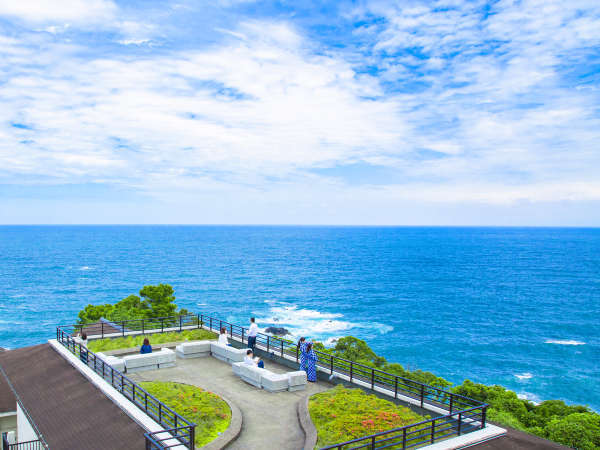 【休暇村　南紀勝浦】熊野灘の潮騒と朝陽に癒される高台のリゾートホテル