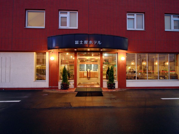 �j���[�x�m���z�e���̊O�ώʐ^