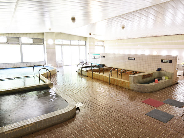 �z�e���_����̎{�ݎʐ^3