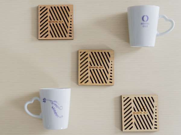 �z�e���I�[���F�I���W�i���}�O�J�b�v���R�[�X�^�[