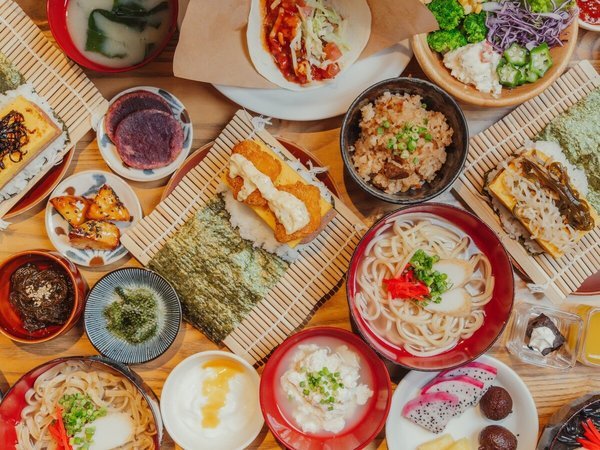 �z�e���A�[�g�X�e�C�ߔe���ےʂ�̎{�ݎʐ^1