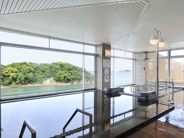 5階大浴場から紀州灘の眺望をお楽しみください。