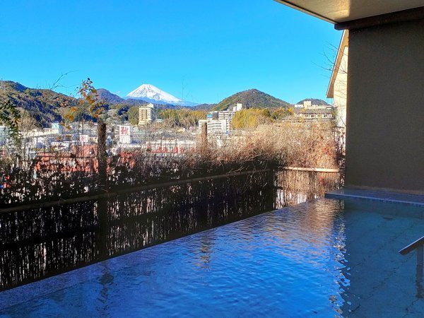 �ݐؘI�V���C�u�x�m���̓��v�b�x�m�R�𒭂߂Ȃ���̓�����