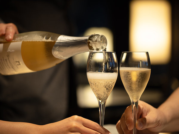 �U�E�Q�[�g�z�e�����l by HULIC�i2025�N2��26���J�Ɓj�F�L�O���ɂӂ��킵���f�B�i�[�̌�